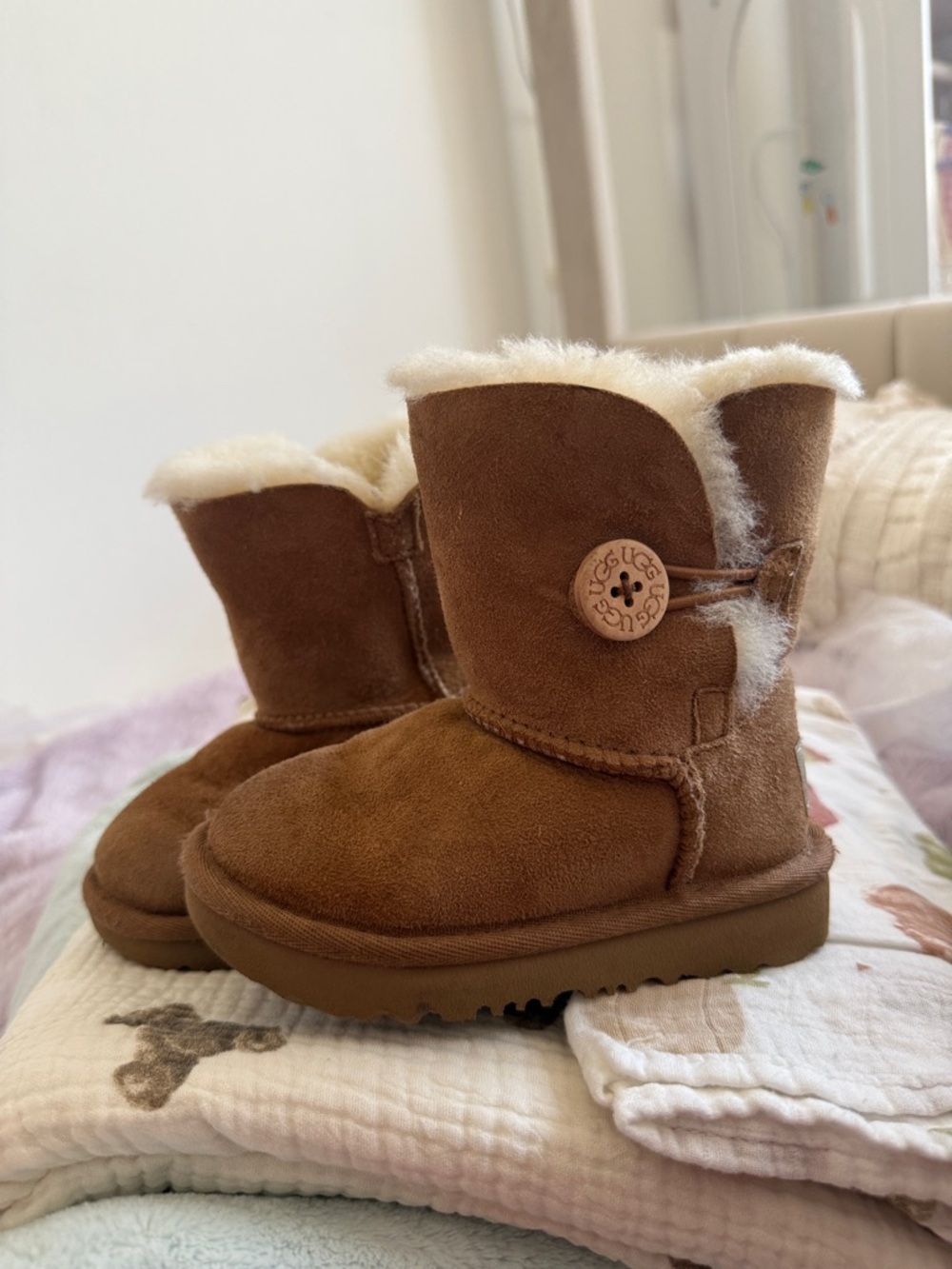 UGG Toddlers' Suede Button Boots in Chestnut